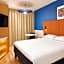 ibis Lyon Est Bron