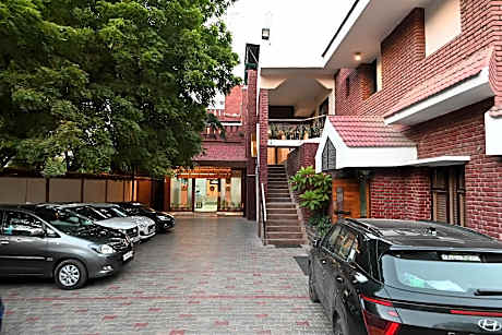 Little Chef Hotel