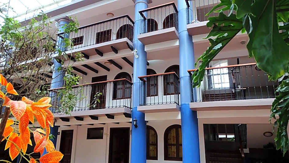 HOTEL JARDINES DEL CARMEN