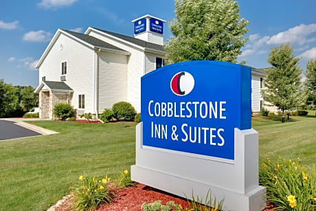 Cobblestone Inn & Suites - Clintonville