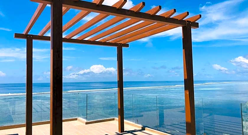 Triton Prestige Seaview and Spa