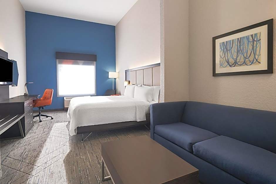 Holiday Inn Express St. Petersburg North / I-275 By IHG