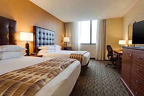 Deluxe Queen Room with Two Queen Beds - Accessible, Roll-in Shower