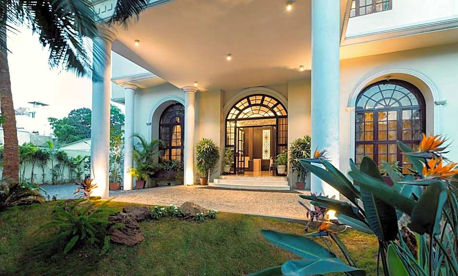 The Grand Magrath Hotel