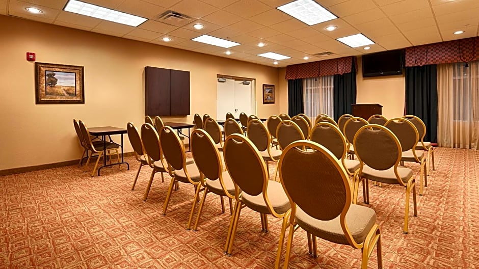 Best Western Plus Cecil Field Inn & Suites