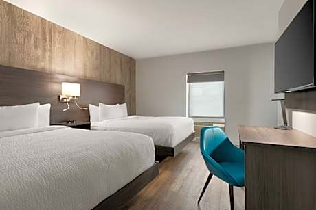 3 Queen Beds Efficiency Non-Smoking