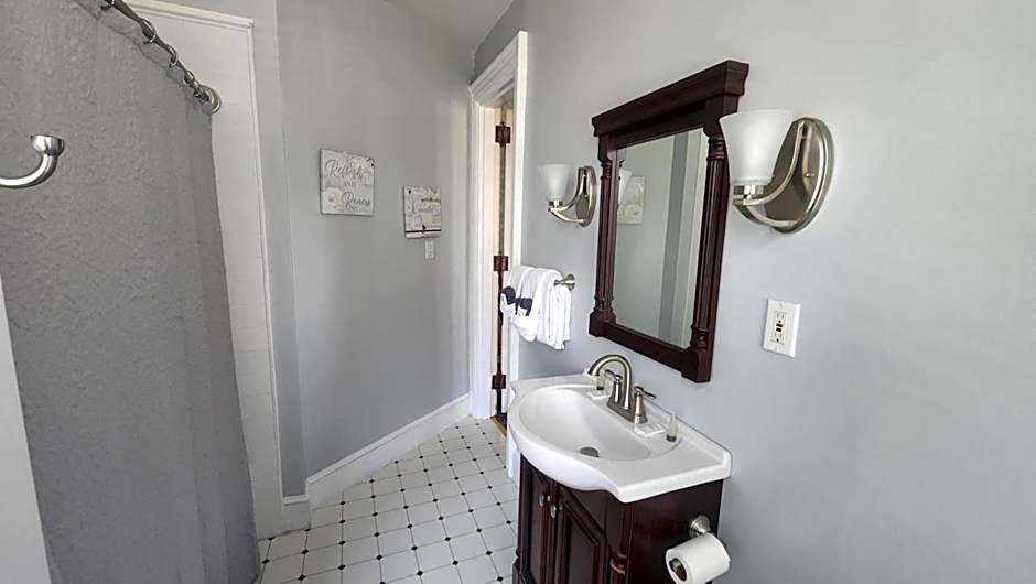 Greystone Manor Bed & Breakfast
