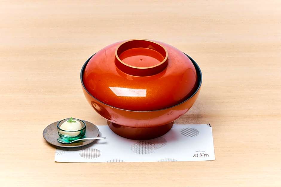Seitenkaku