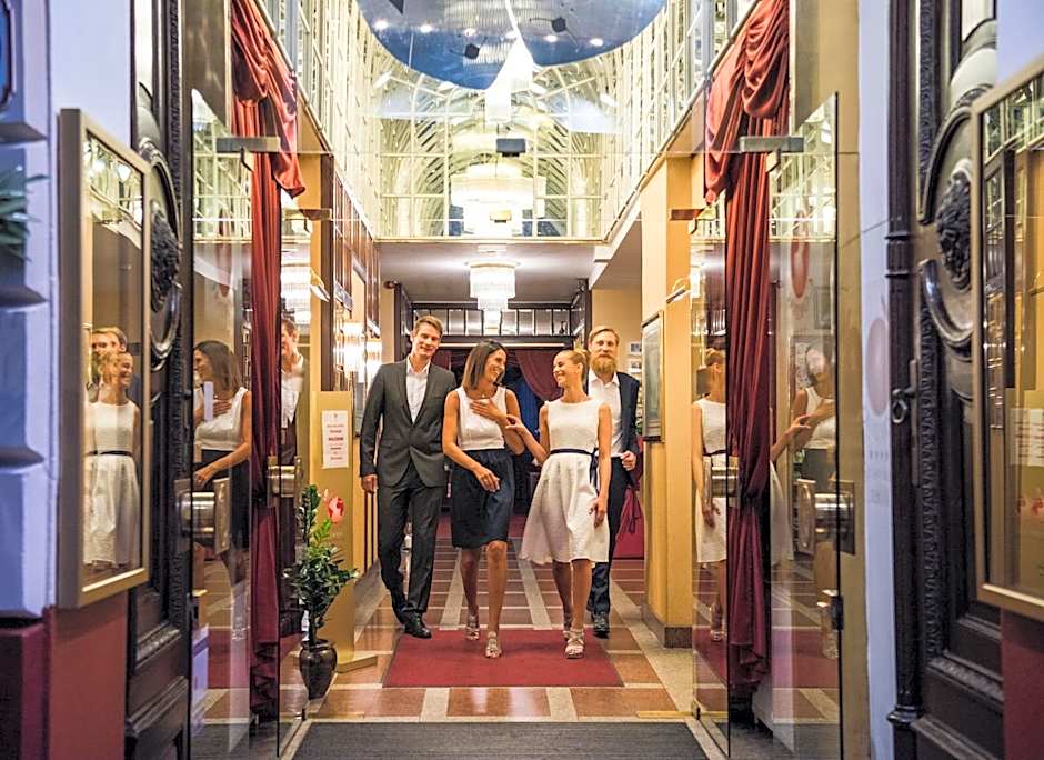 Theaterhotel & Suites Wien