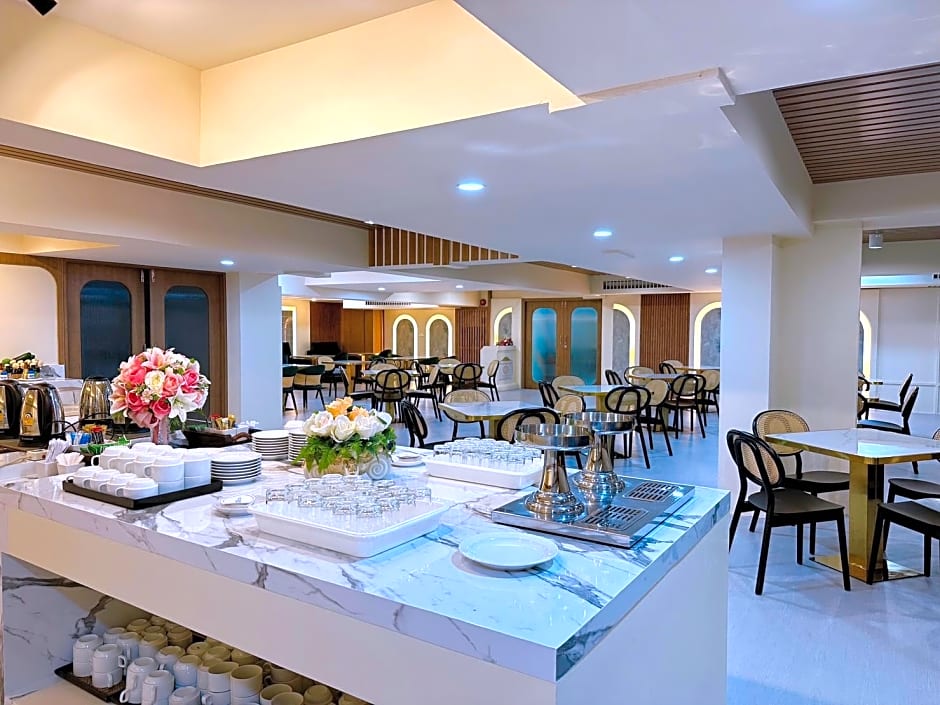 Miloft Sathorn Hotel