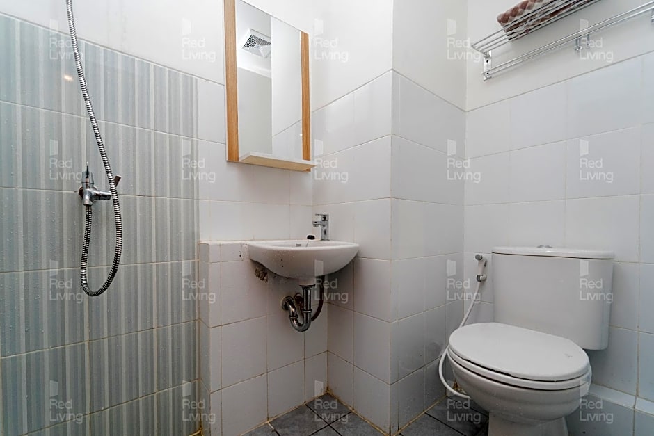 RedLiving Apartemen JP Bogor - Guardian Room