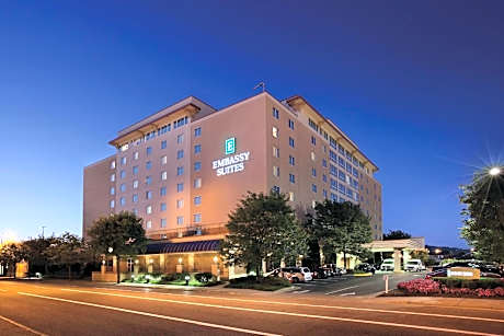 Embassy Suites By Hilton Charleston