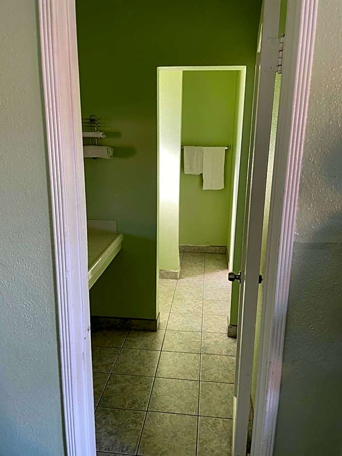 Ramona Motel – Hemet, CA