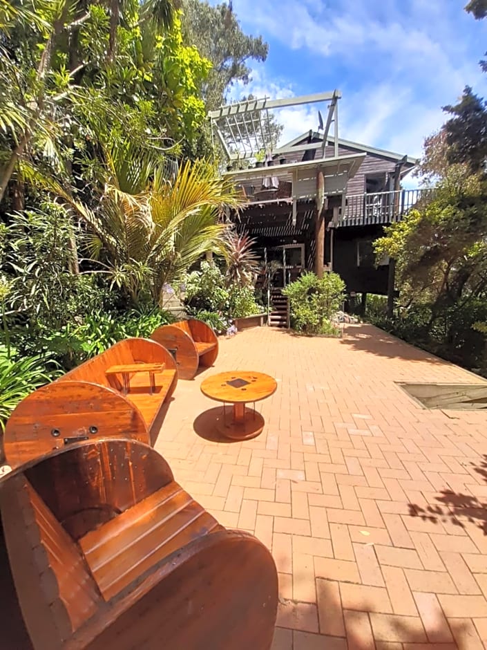 Sherwood Lodge 4-Bedroom Holiday Home with Spectacular Views