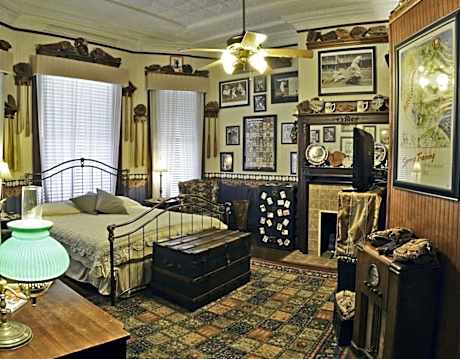 McFarlin House B&B