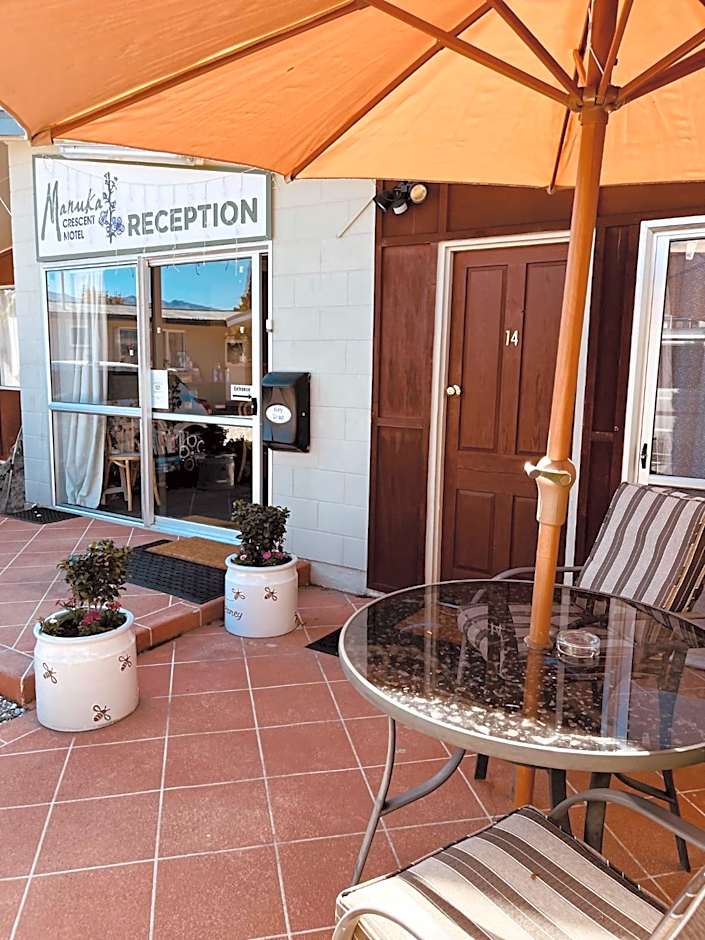 Manuka Crescent Motel
