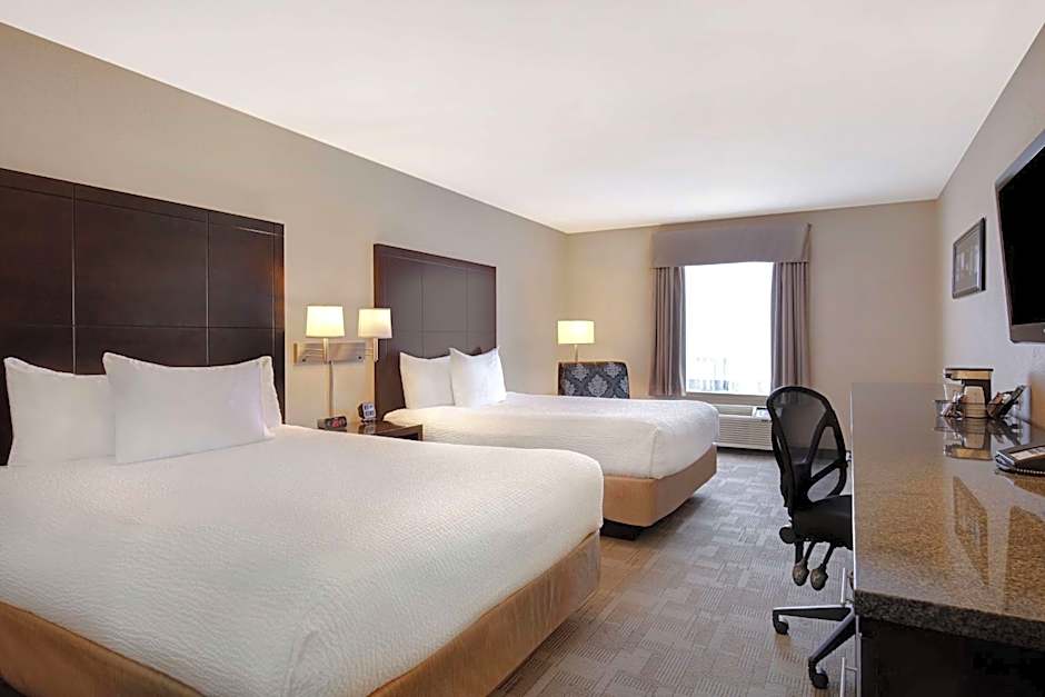 Days Inn by Wyndham Medicine Hat