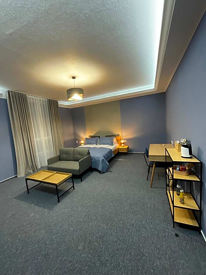 Hotel Residenz Luxury - Outletcity - Parken - Klima - 24h Check-In