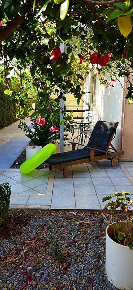 CLEO ROOM WITH YARD IN MALIA 250m FROM THE BEACH