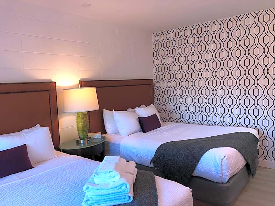 Foto 1 von 6 von 2 Queen Beds