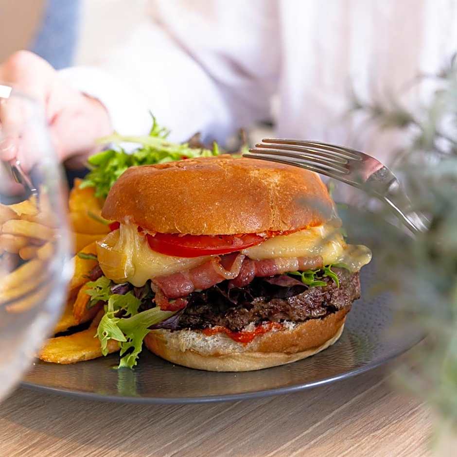 Logis Hôtel Restaurant Le Calluna