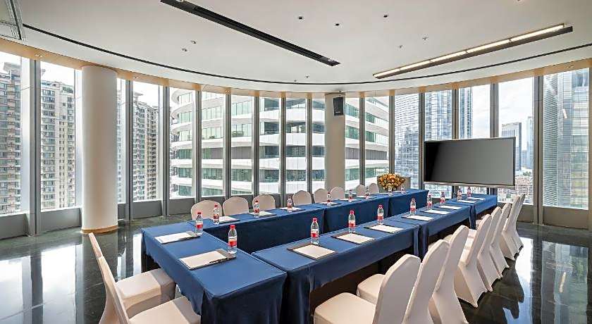 Holiday Inn Guangzhou Zhujiang New Town by IHG