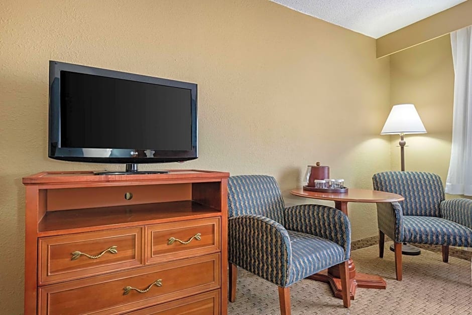 Clarion Hotel Conference Center - North