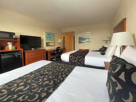 Double Room with Two Double Beds and Bath Tub - Disability Access/Non-Smoking