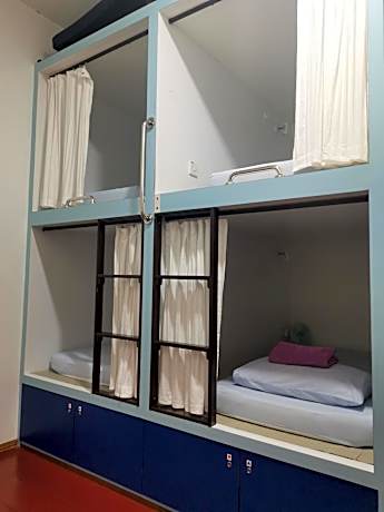 Bed in 4-Bed Mixed Dormitory Room