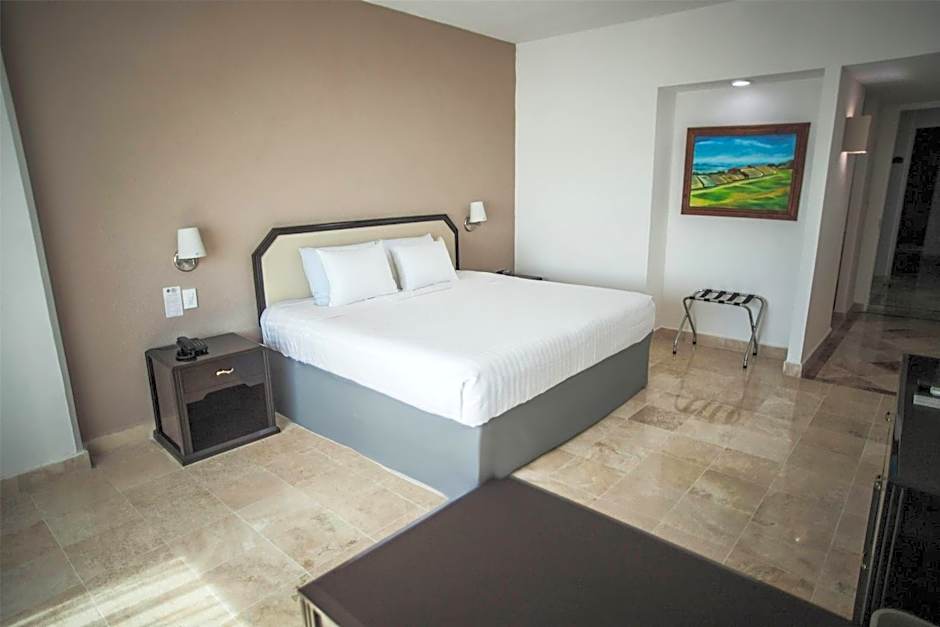 Days Inn by Wyndham Tuxtepec