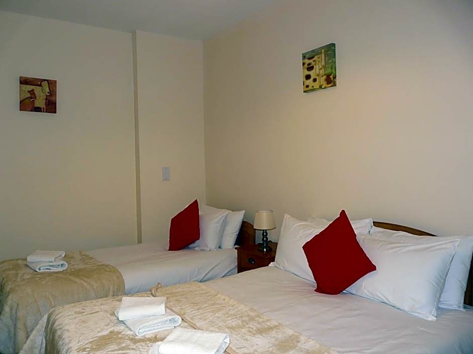 The Courtyard Apartments