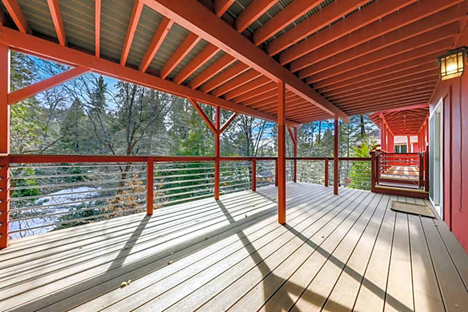 Silver Pines Lodge