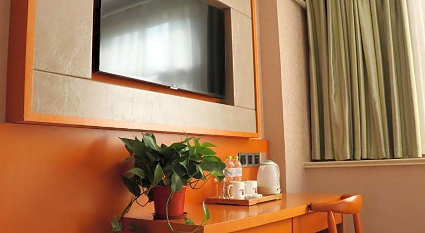 Shell Rizhao Donggang District Bus station Hotel