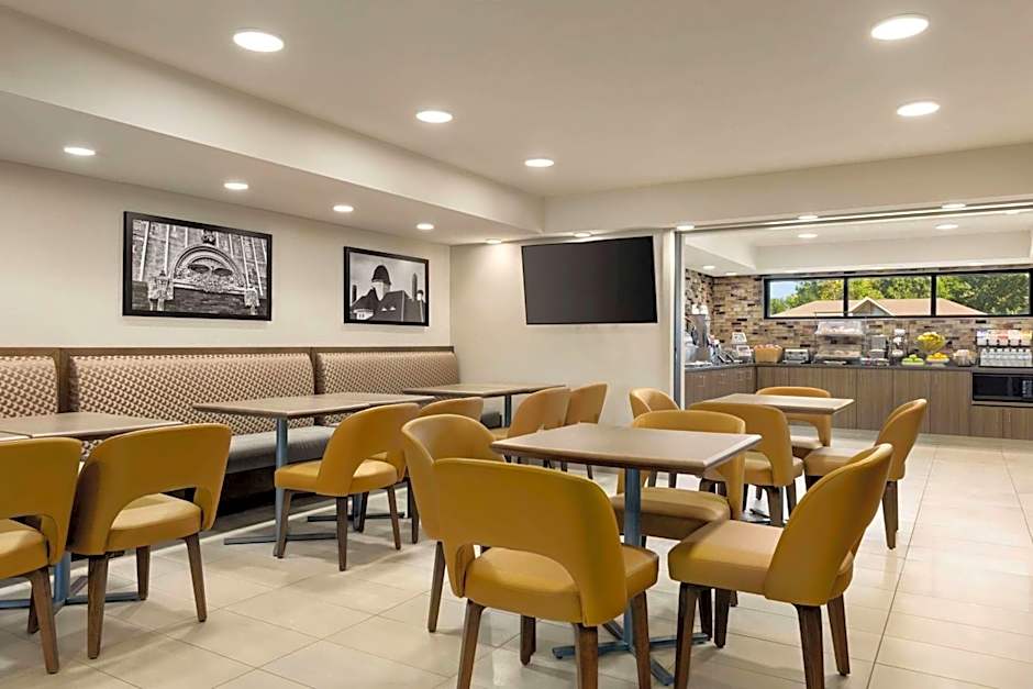 Baymont by Wyndham Owatonna