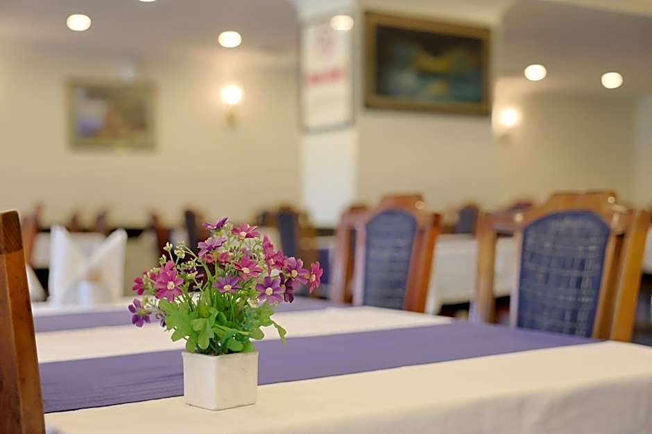 Akyuz Hotel