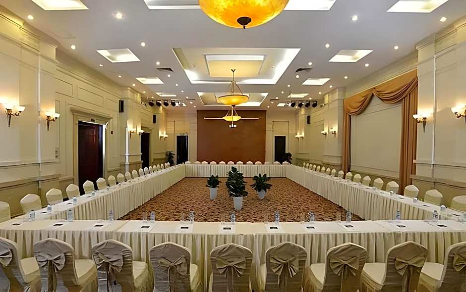Pearl River Hotel & Apartment