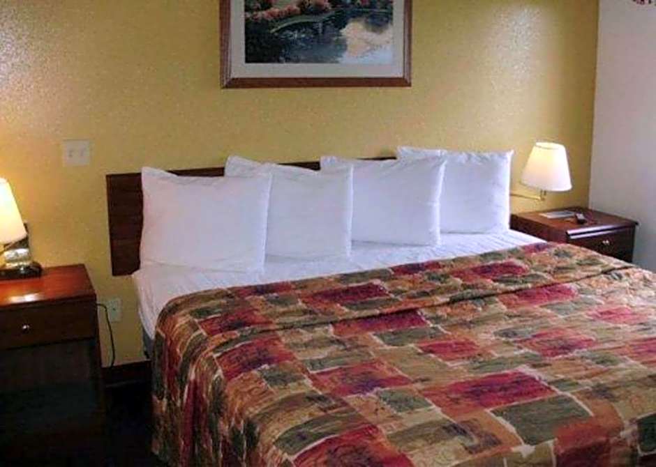 Rodeway Inn Salina