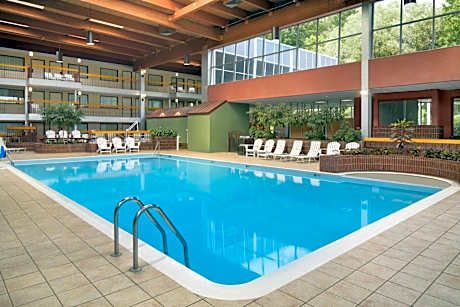 Ramada by Wyndham Beaver Falls