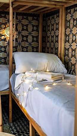 Bed in 6-Bed Mixed Dormitory Room