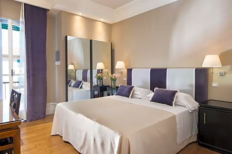 Premium Deluxe Double or Twin Room