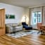 Hampton Inn By Hilton And Suites Destin