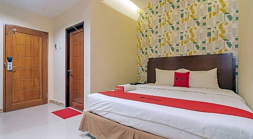 RedDoorz Plus @ Siradj Salman Samarinda