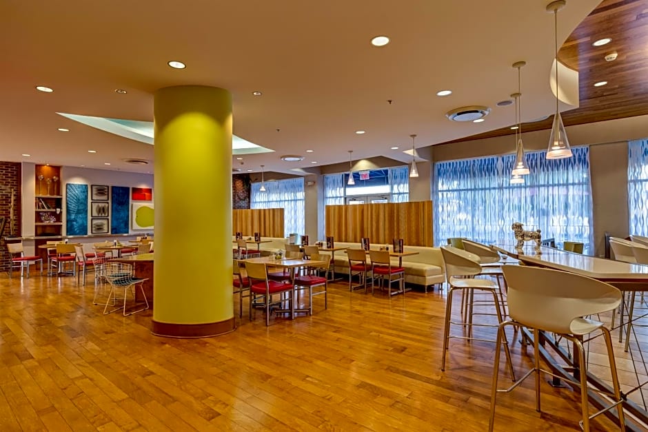 Hotel Indigo Columbus Architectural Center By IHG