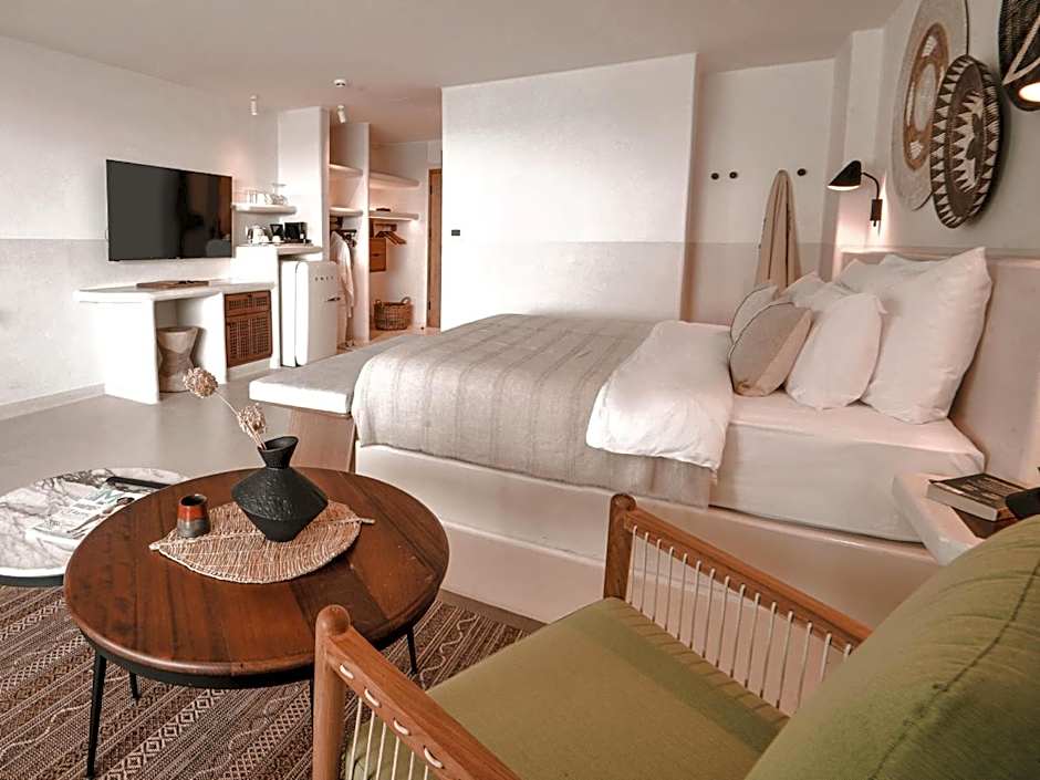 Perios Beach House - Adults Only