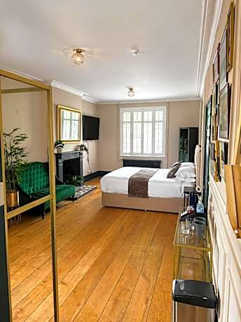 Superior King Room