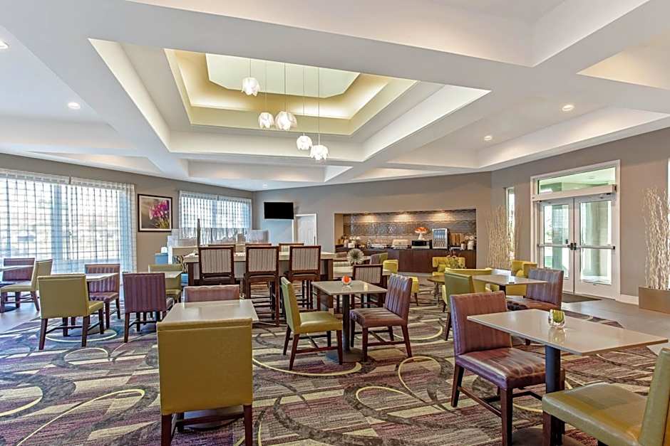 La Quinta Inn & Suites by Wyndham Panama City