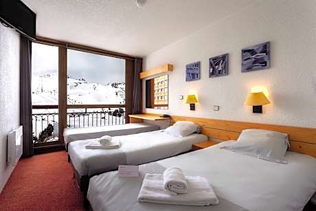 Standard Room with view 3 adults