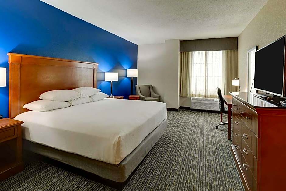 Drury Inn & Suites Arnold