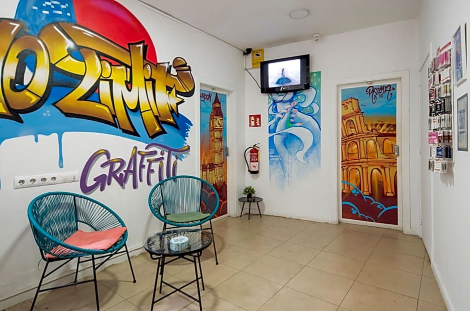 No Limit Hostel Graffiti