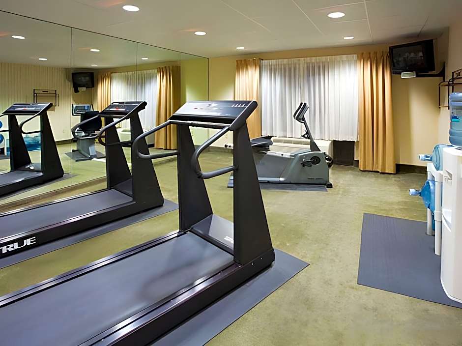 Holiday Inn Express Hotel & Suites Clearwater North/Dunedin By IHG